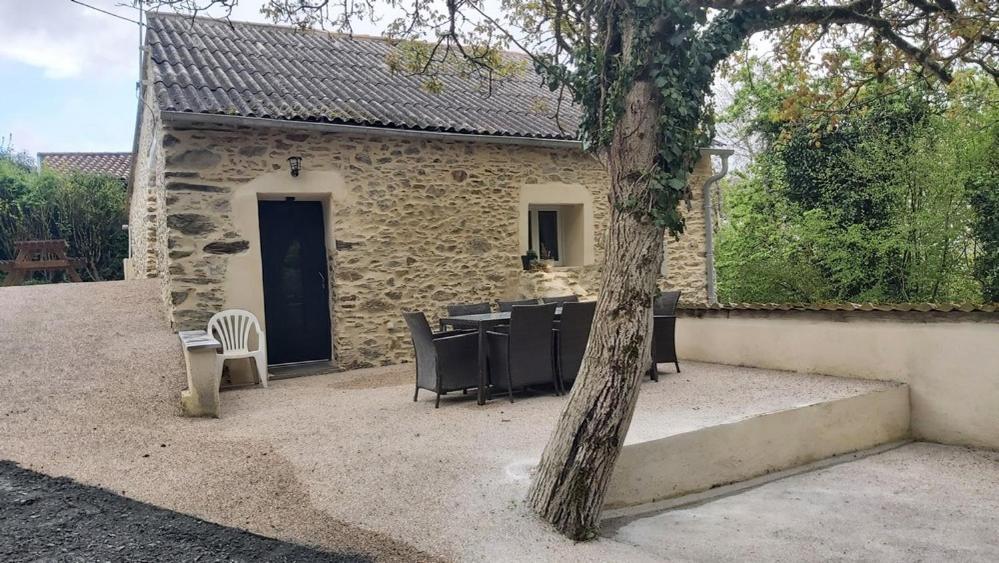 La Grange Du Pradel Holiday home Montredon-Labessonnie